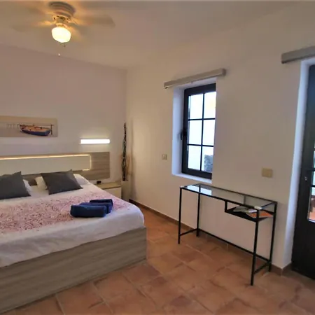 Apartamento La Vela Baja Puerto Calero